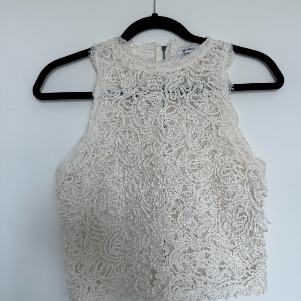 Zara Cream Textured Sleeveless Blouse